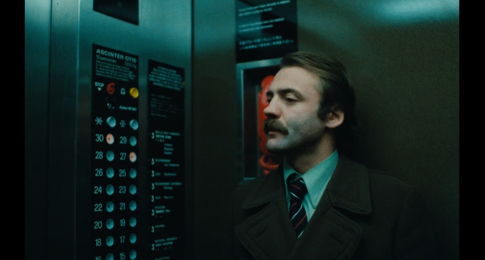 Wim Wenders version of L'Ascenseur